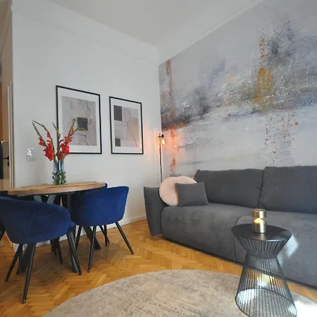 Apartamento Stacja Wesola By Joapart, Old Town - Free Parking, Ac, Wifi Cracóvia